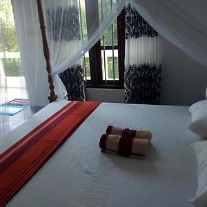 Deluxe Zimmer mit Kingsize-Bett